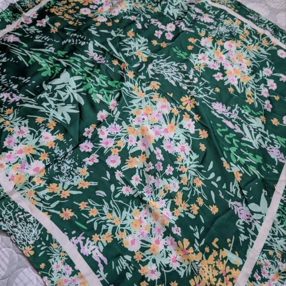 Women`s LC Lauren Conrad Hilltop Floral Square Scarf - Picture 10 of 11